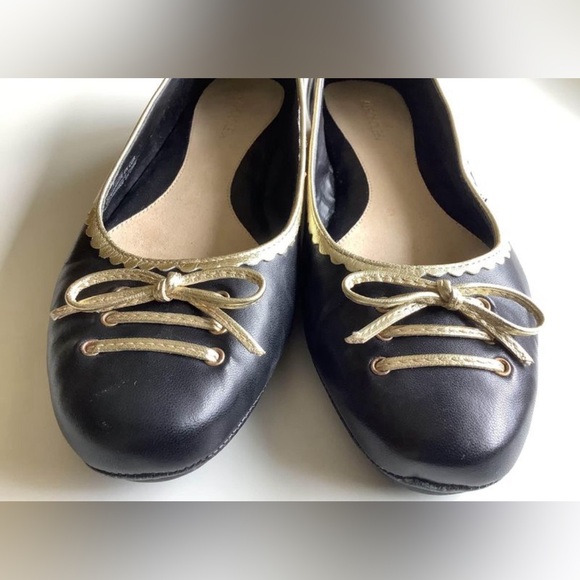 Aerosoles black women’s flats w/ gold lining & bow w/ straps size 7 - Picture 8 of 9